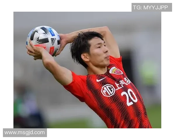 上海足球队的战术转型分析与成败得失探讨